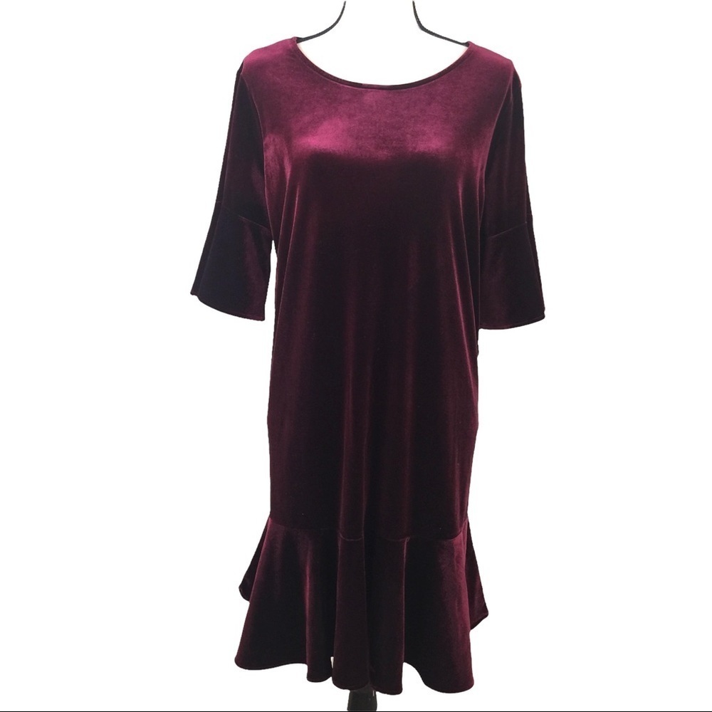 New  Halogen  Dress . Burgundy Velvet. Sz 1 P
